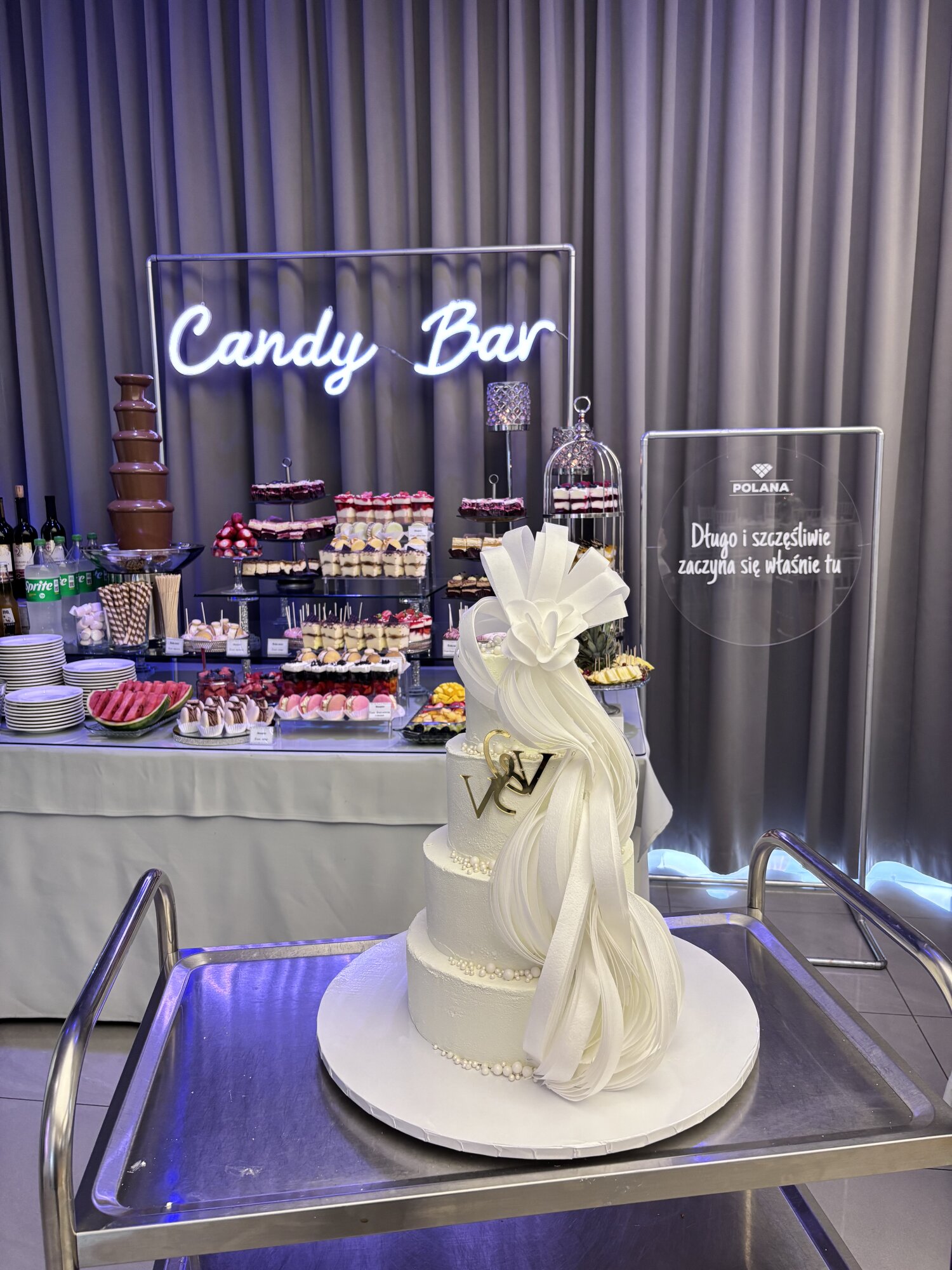 LEMON pracownia cukiernicza by Anastasiia Kravchenko