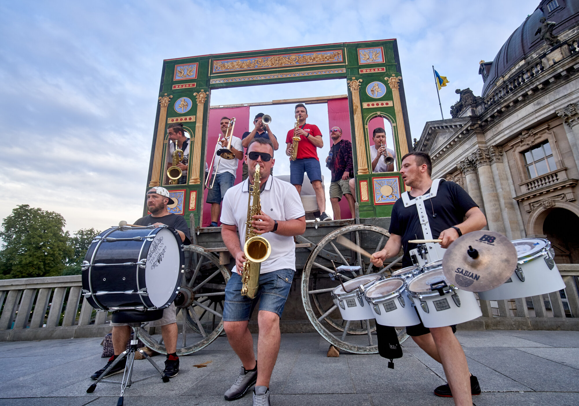 Mind Blowing Orchestra